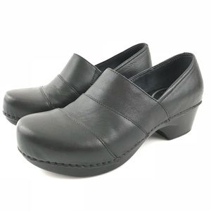 Dansko 37 6.5/7 Clogs Tenley Black Leather Nappa